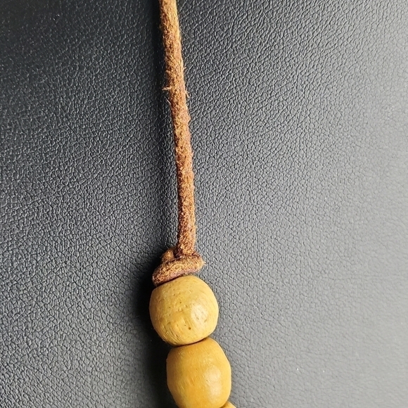 Wood Southwestern Girl Vases Beaded Art to Wear Character Necklace 28" - Picture 4 of 8